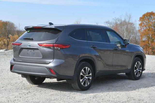 2021 toyota highlander hybrid xle