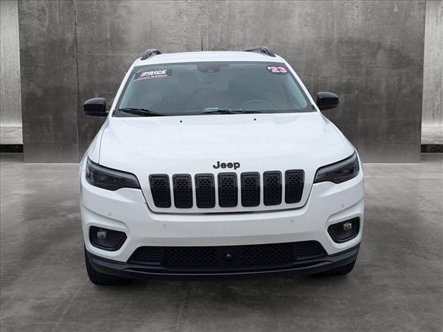 2023 jeep cherokee altitude
