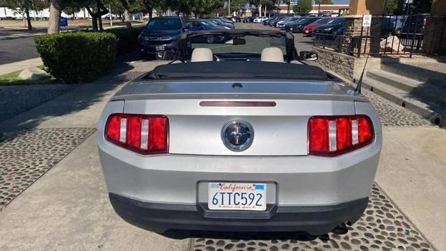 2010 ford mustang v6
