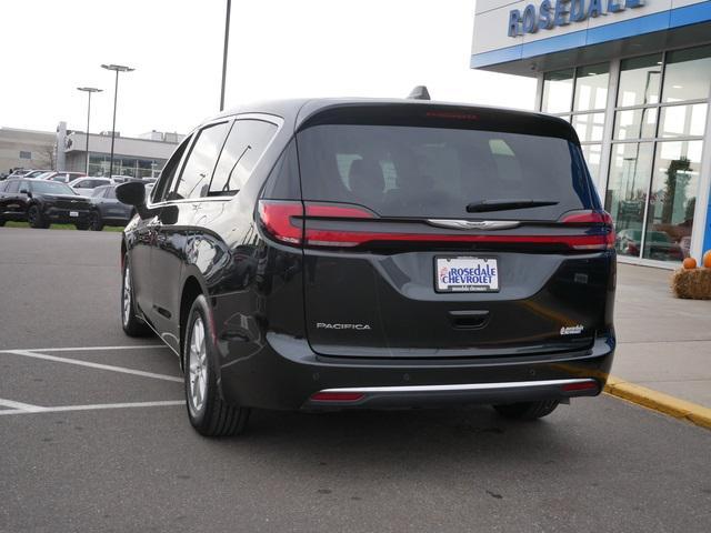 2023 chrysler pacifica touring l