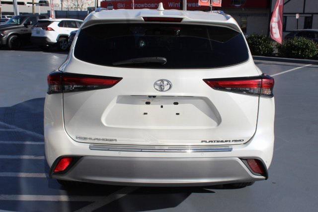 2020 toyota highlander platinum