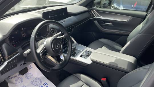 2024 Mazda CX-90