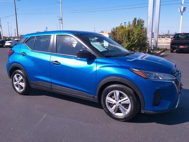 2022 nissan kicks s