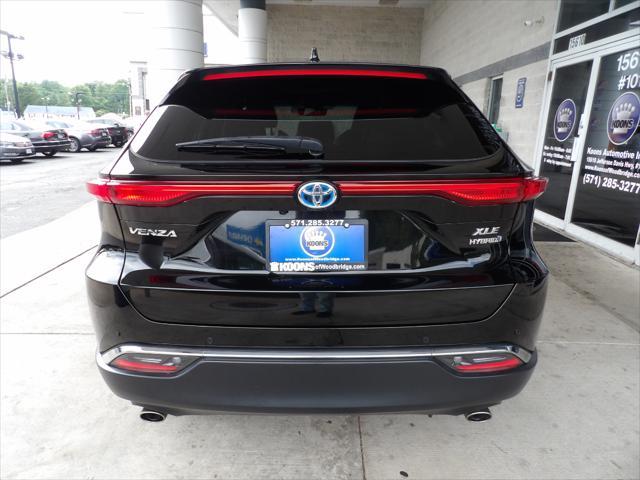 2021 toyota venza le
