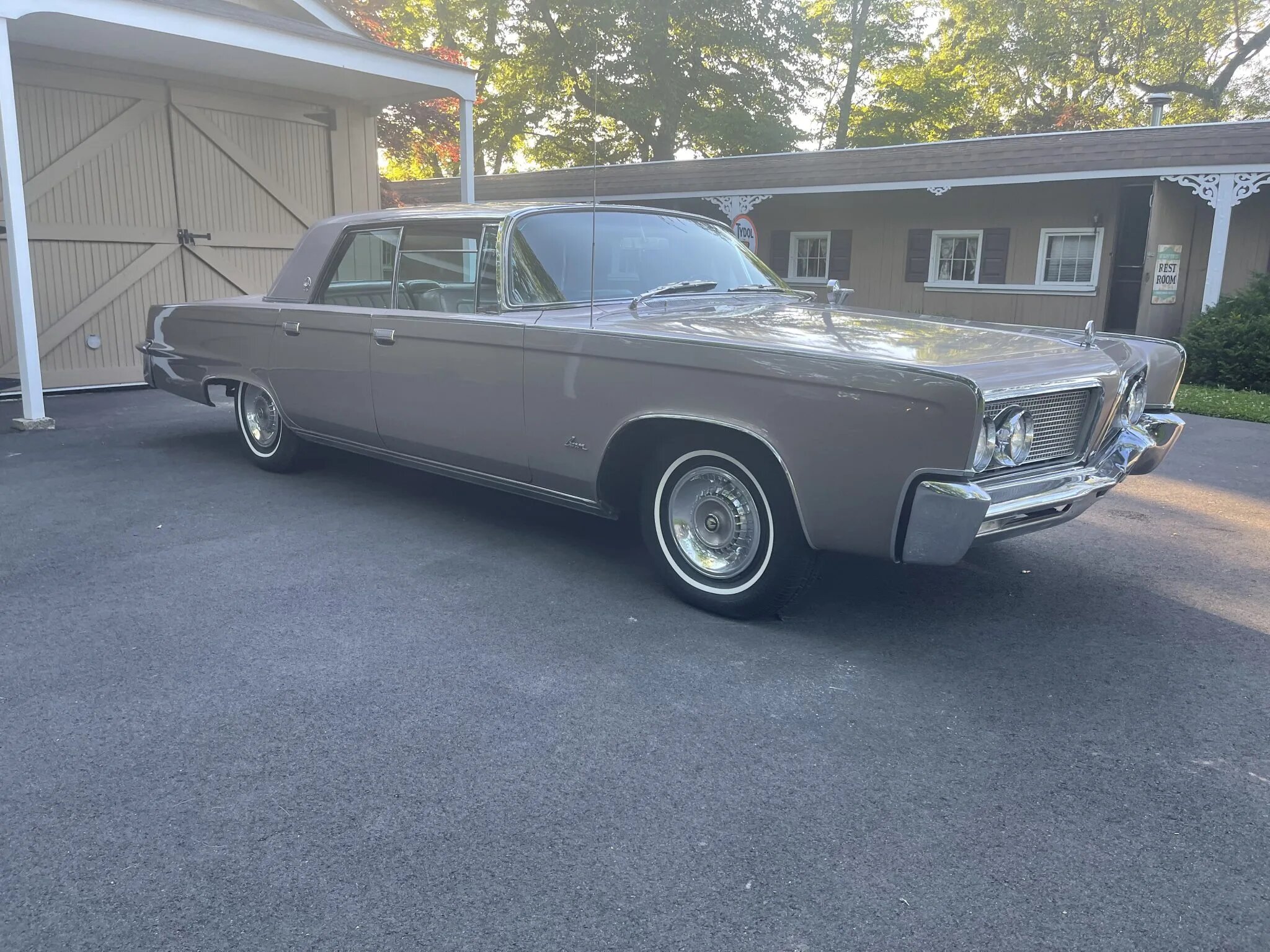 chrysler imperial lebaron