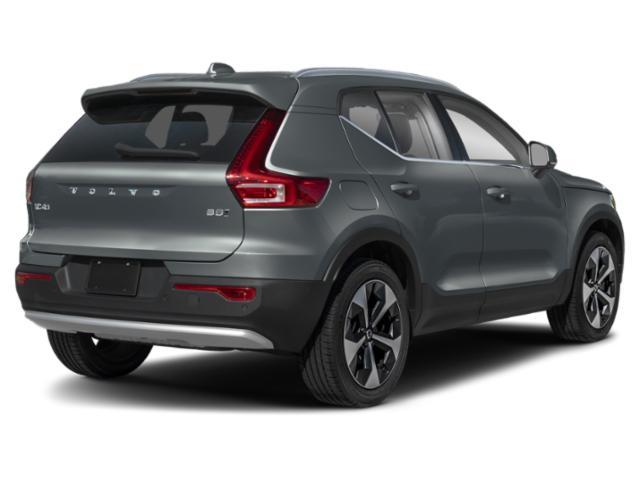 2024 volvo xc40 b5 plus dark theme
