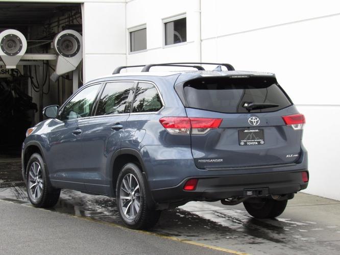 certified 2017 toyota highlander xle bellingham, wa 98229 for sale in bellingham, washington