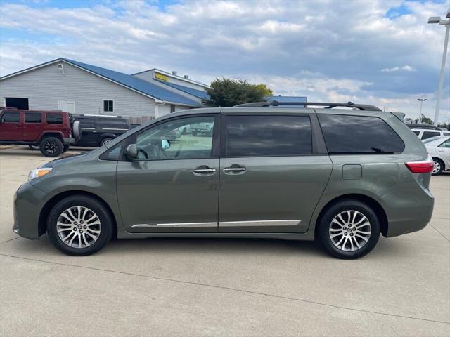 2018 toyota sienna xle
