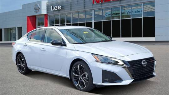 new 2024 nissan altima 2.5 sr fwd