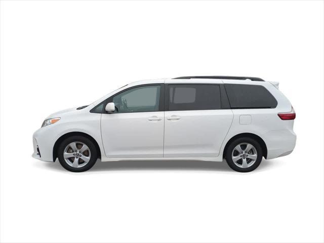 2020 toyota sienna le