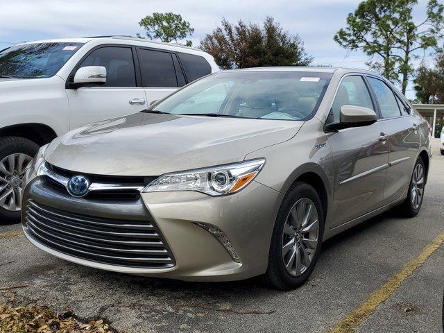 2017 toyota camry hybrid xle