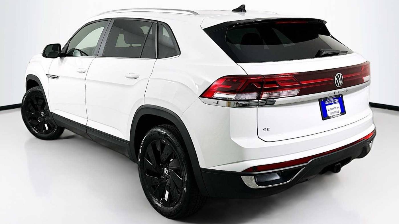 2024 volkswagen atlas cross sport se
