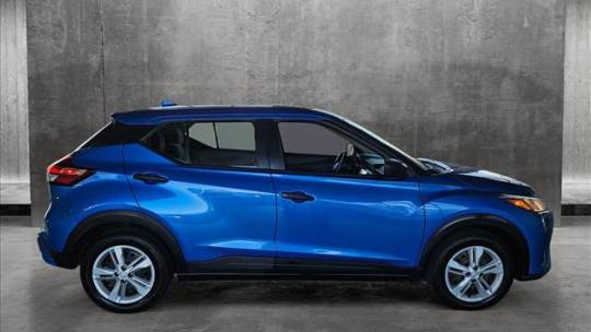 2022 nissan kicks s