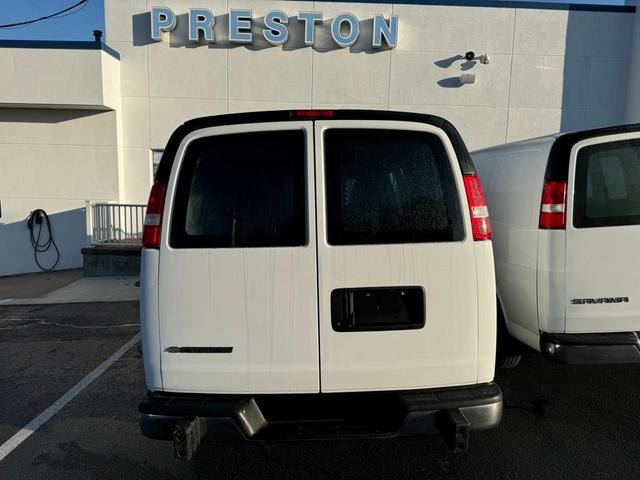 2022 chevrolet express 2500 work van