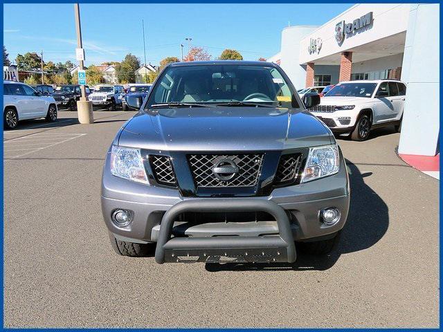 2021 nissan frontier sv