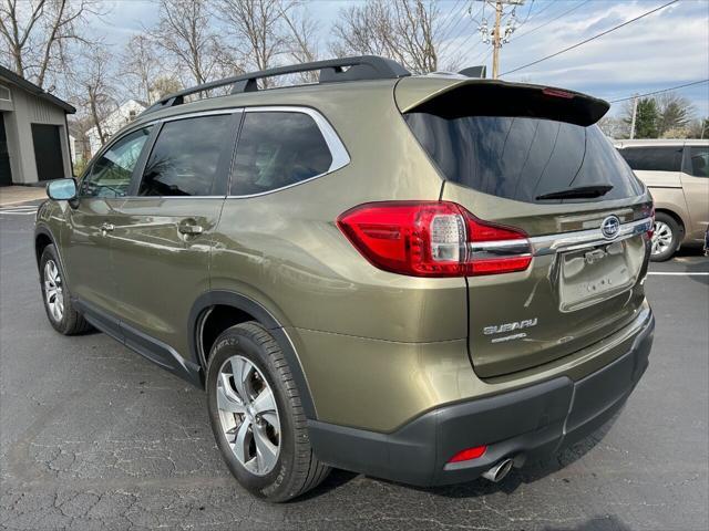 2022 subaru ascent premium 8-passenger