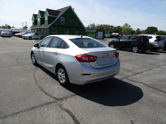 2019 chevrolet cruze ls