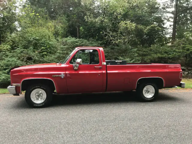 85 chevy c-10 305 automatic custom deluxe selling no reserve world wide auction