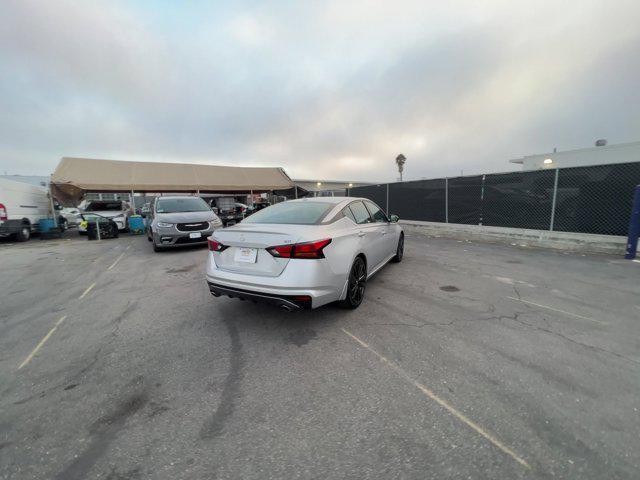 2021 nissan altima sr fwd