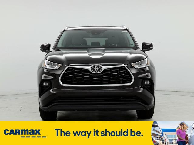2022 toyota highlander limited