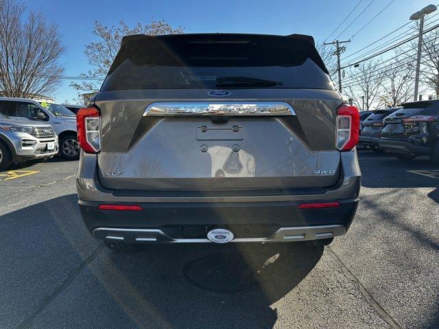 2021 ford explorer xlt