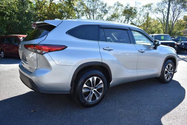 2020 toyota highlander xle