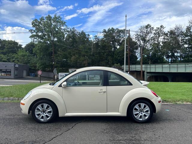 2009 volkswagen new beetle s