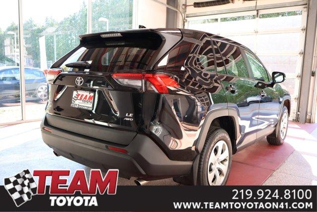 2022 toyota rav4 le