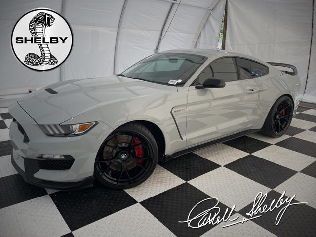 2016 ford shelby gt350 base