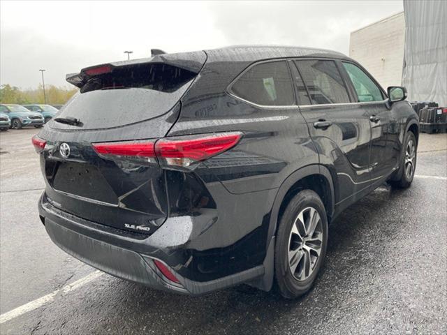 2021 toyota highlander xle