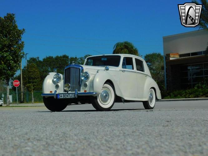 1954 bentley r type in o'fallon, illinois