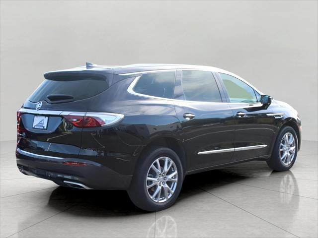 2023 buick enclave essence awd