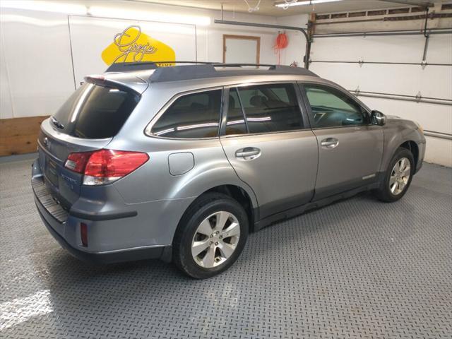2010 subaru outback 3.6 r limited