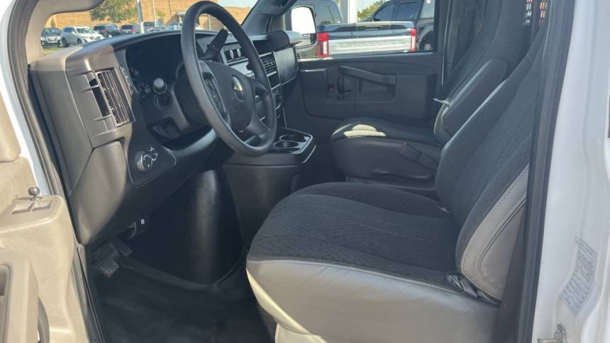 2023 chevrolet express 2500