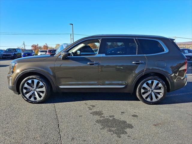 2022 kia telluride s