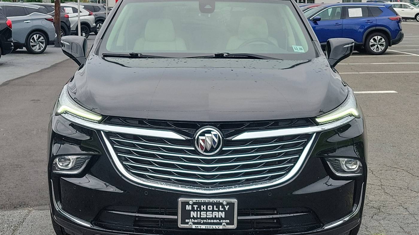 2022 buick enclave essence