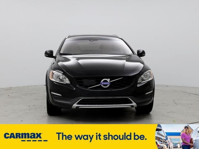 2015 volvo v60 cross country t5