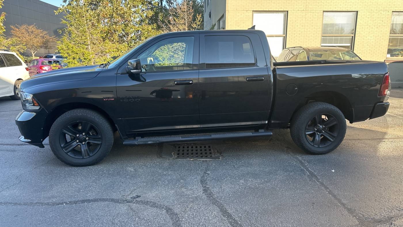 2018 ram 1500 sport