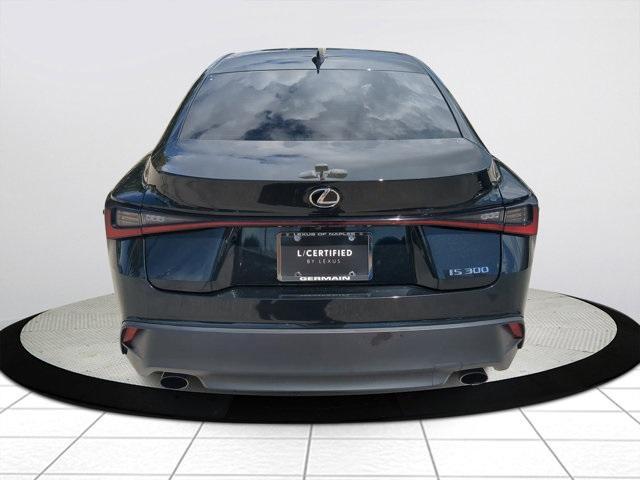 2021 lexus is 300 base