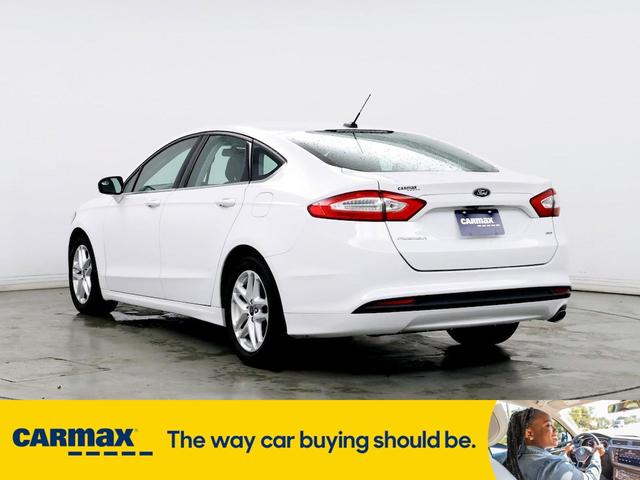 2015 ford fusion se