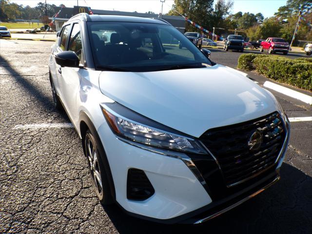 2021 nissan kicks sr