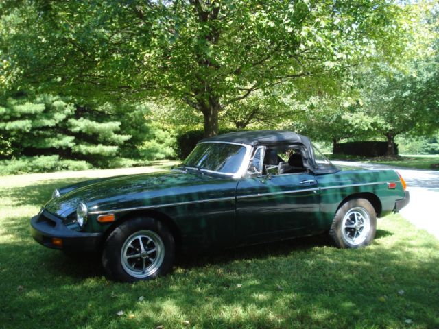 1976 mgb br green,mg mechanic owned,mg mechanic restored,77k actual miles lqqk!!
