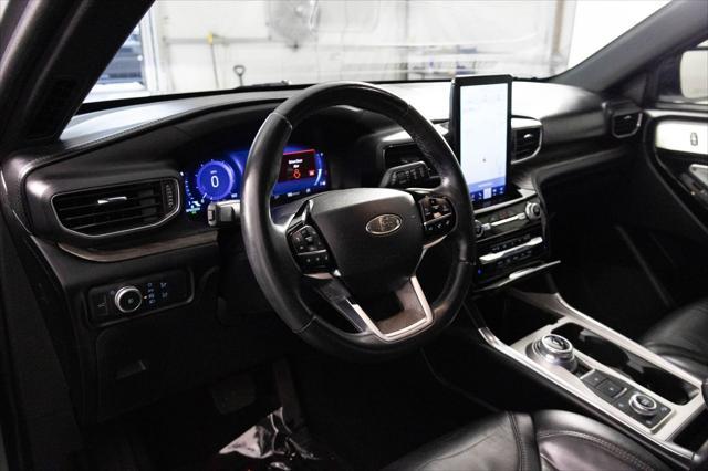 2022 ford explorer platinum