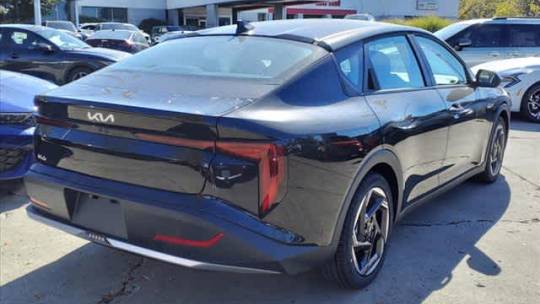 2025 Kia K4