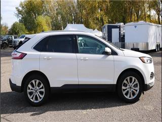 2021 Ford Edge titanium