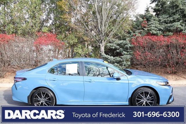 2024 toyota camry se