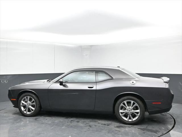 2023 dodge challenger sxt