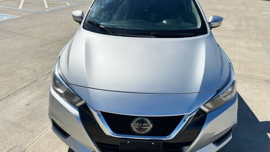 2020 nissan versa sv