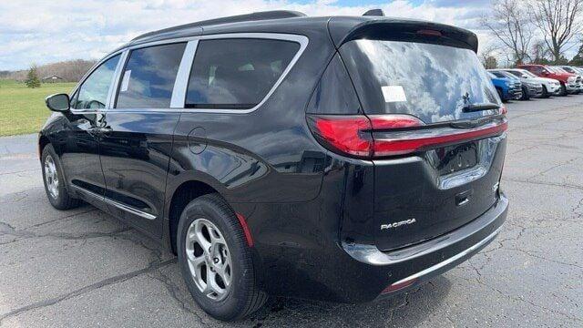 2023 chrysler pacifica limited in archbold, ohio