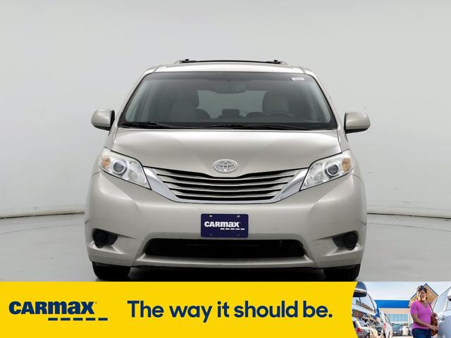 2015 toyota sienna le